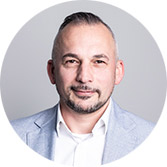 Businessfoto von Özcan Gündogan, dem Geschäftsführer der iloxx GmbH